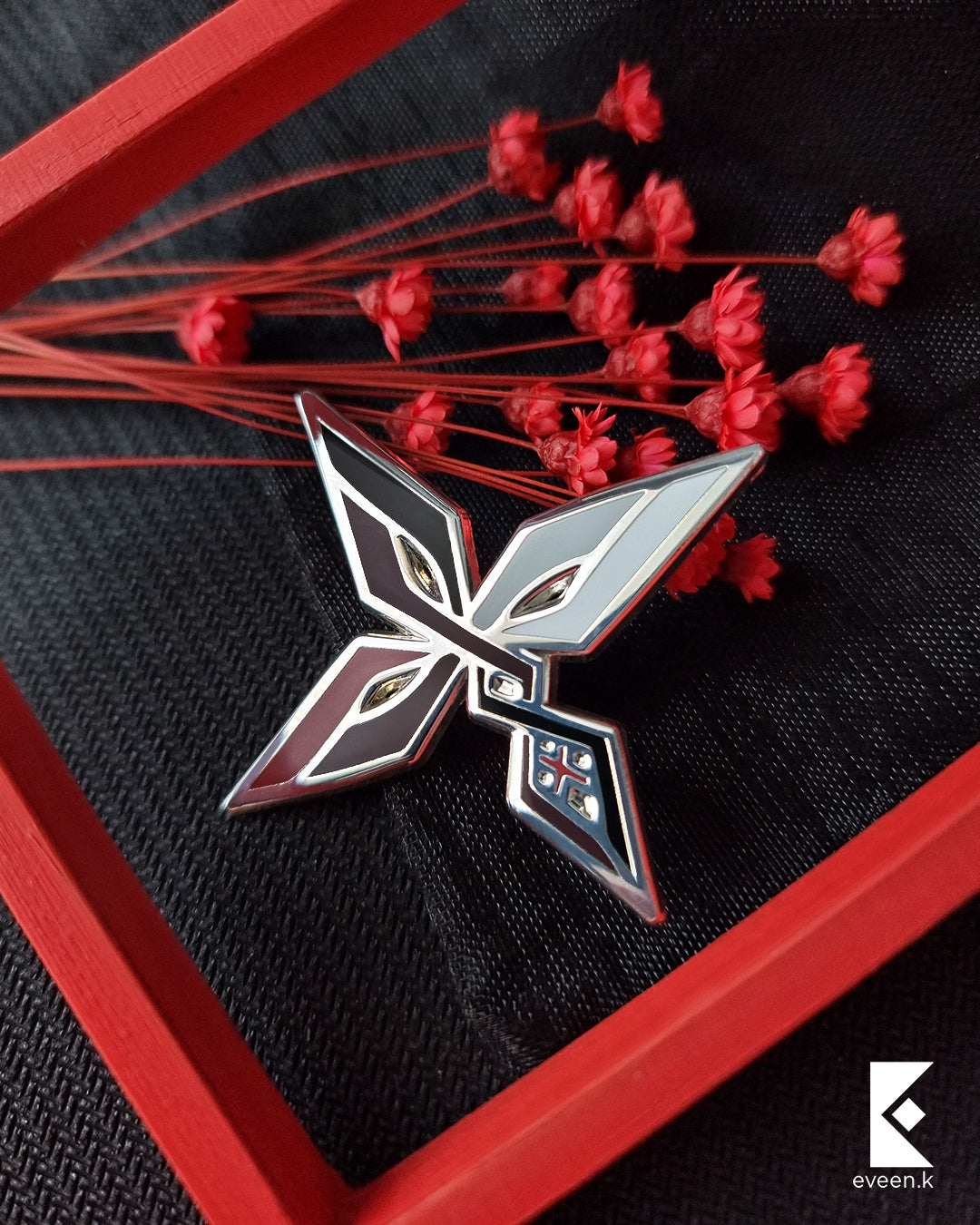 Arlecchino Genshin Emblem Pin