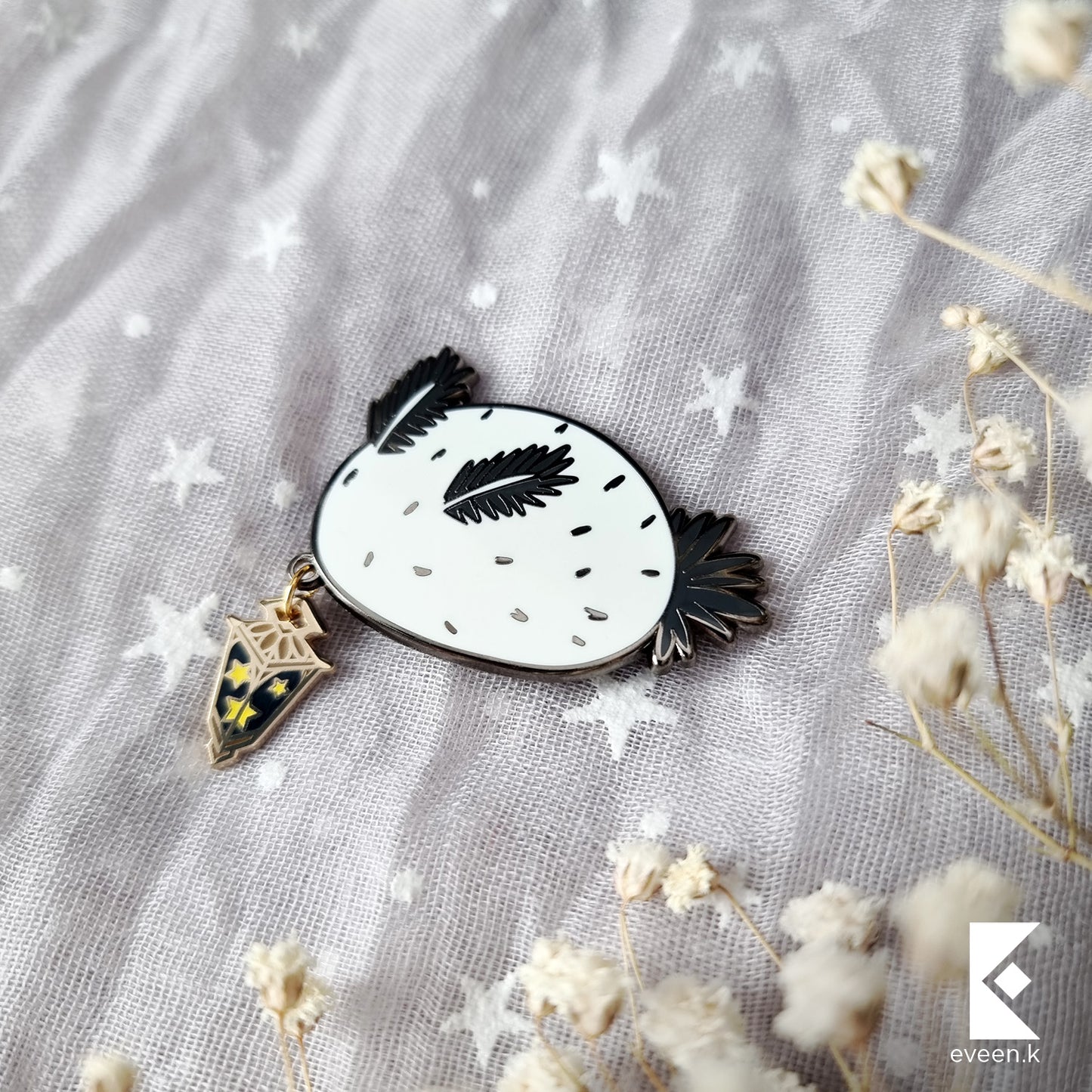 Sea Bunny Star Carrier Enamel Pin