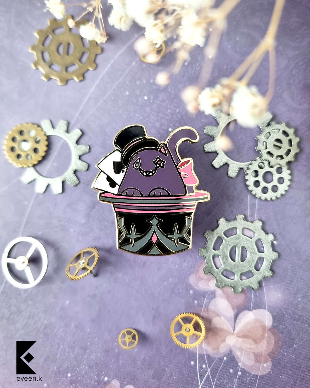 Lyney Genshin Emblem Pin